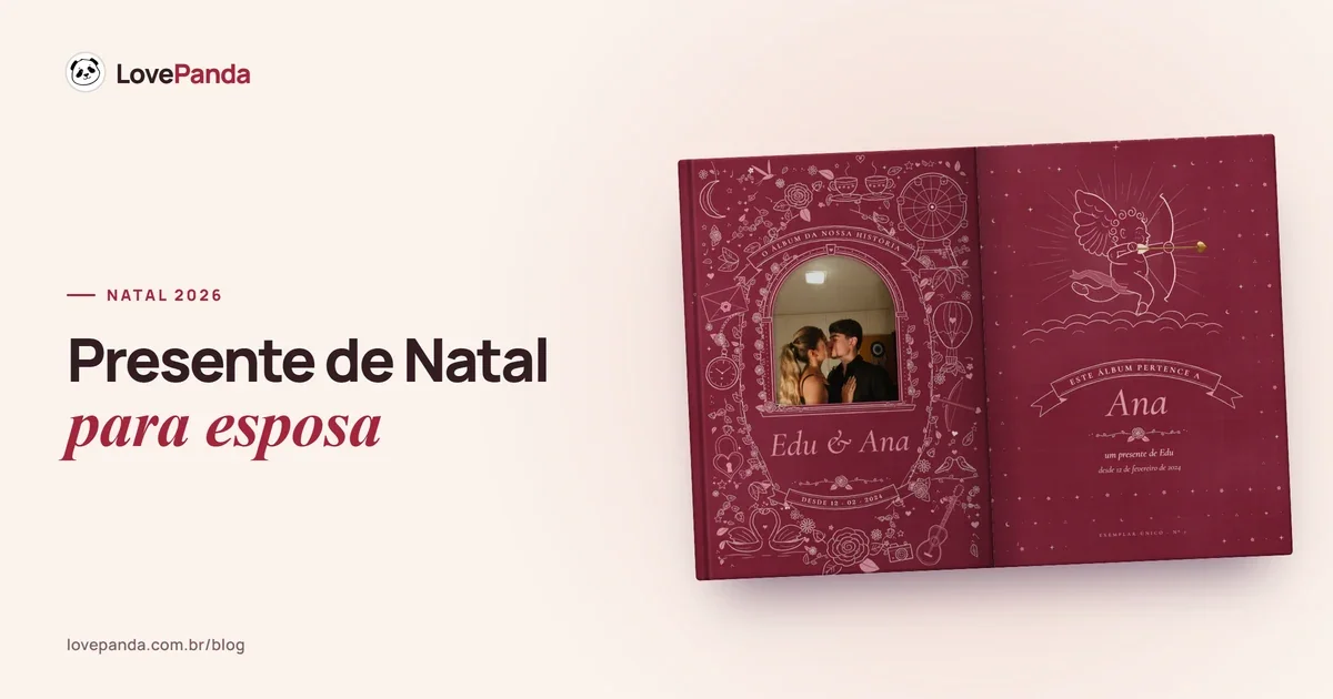 Álbum do Casal aberto na capa ilustrada com a foto do casal e no ex-libris, com o título “Presente de Natal para esposa”