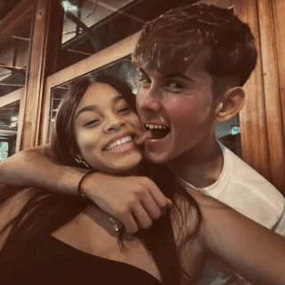 Foto do casal Camila e Felipe