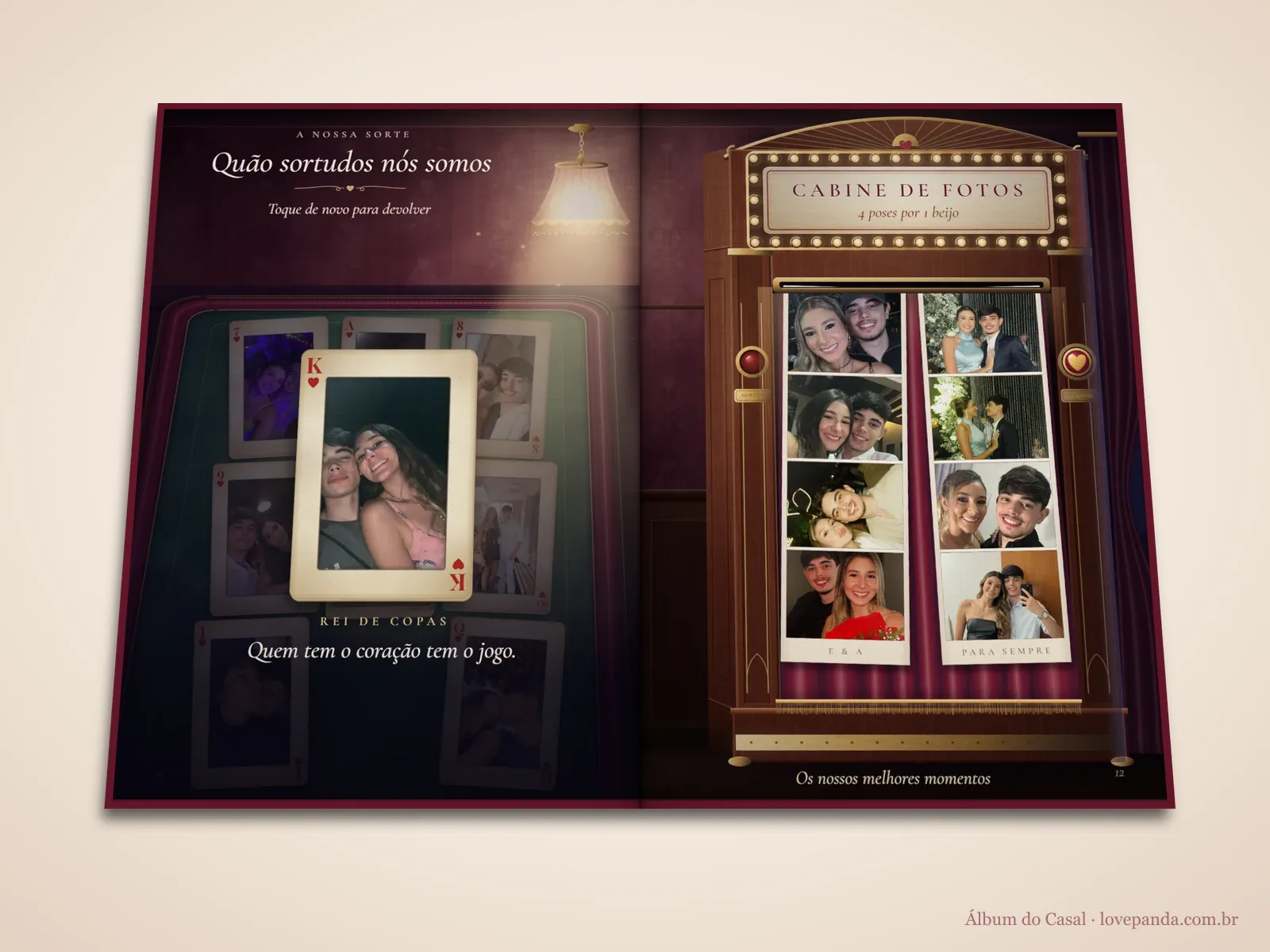 Álbum de fotos do casal aberto em 3D no baralho de copas com fotos nas cartas e na cabine de fotos com tiras